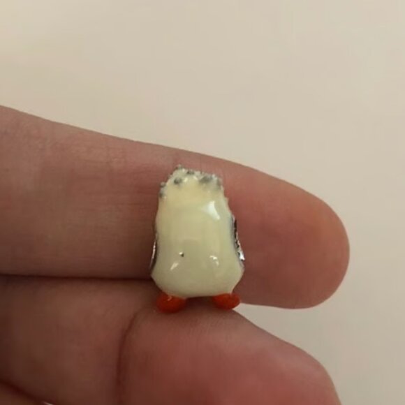 Samantha Angry Birds Hatchling Charm - Picture 5 of 5